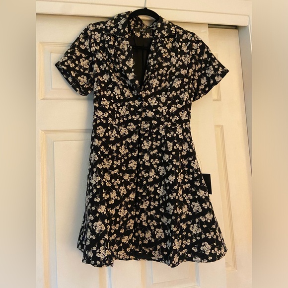 NWT Lulu’s Dress - Picture 2 of 2